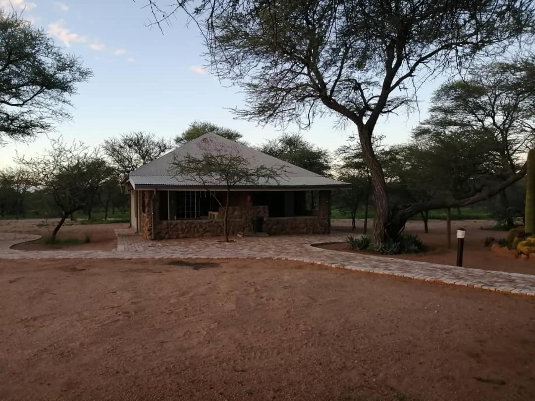 Khan River Lodge Wilhelmstal Eksteriør bilde