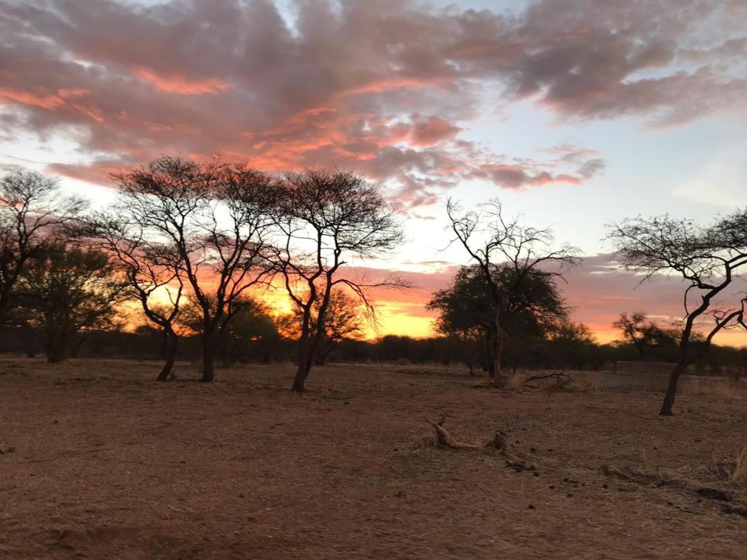 Khan River Lodge Wilhelmstal Eksteriør bilde